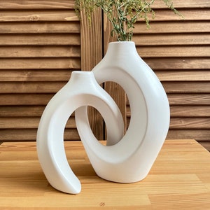 Set of 2 Circular Hollow Ceramic Vase, Clay Vase, Small and Large Circular Vase, Nordic Style Hollow Round Vase, Nordic Decor, Ceramic Vase image 3