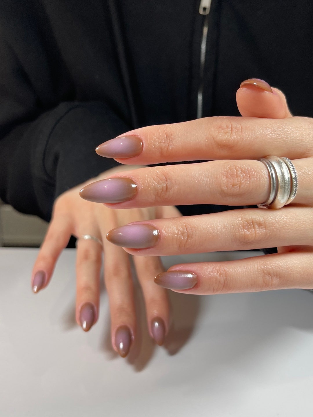 aura almond nails