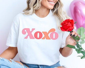 Xoxo Valentinstag Shirt, Retro Valentinstag Shirt, Frauen Valentinstag Shirt, Valentinstag Geschenk, Xoxo Shirt, Candy Herz Tshirt, süßes Herz Shirt