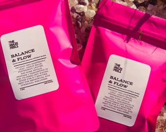 Mezcla de té artesanal Balance + Flow / Apoyo para el útero y el ciclo / 100 % orgánico / Hecho a mano / 1 oz.