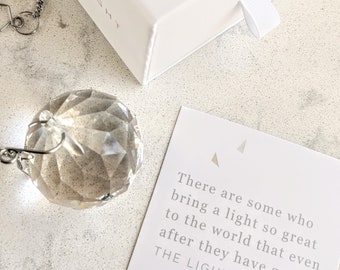 EXPÉDITION INTERNATIONALE - Cadeau personnalisé pour le deuil moderne Memorialight - Rainbow Maker, idéal pour le souvenir quotidien, attrape-soleil de sympathie pour la perte