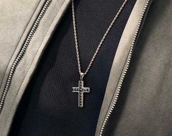 18k Gold Rope chain with cross pendant