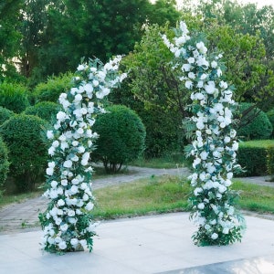 6Ft*7Ft Horns Wedding Arch +Artificial Rose Flower Row【White】