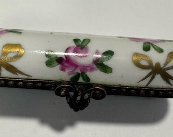 Vintage Limoges/Brass Trinket Hinged Box Hand Painted  L M Signed Doesnt Close