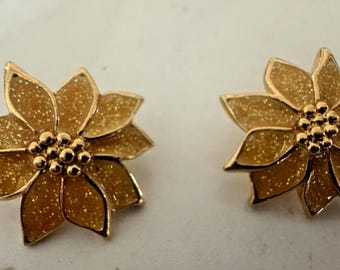 Avon Poinsettia Glitter Yellow Gold Tone Pierced Earrings Vintage