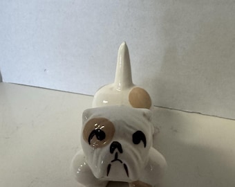 Porta-anéis/estatueta de cachorro em porcelana vintage com formato de buldogue