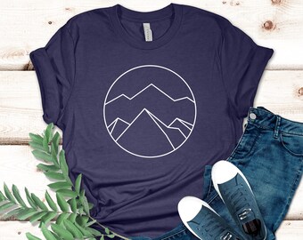 Berg Shirt, minimalistisches Berg Shirt, Berg Silhouette Shirt, Wandern Shirt, Camping Shirt, Abenteuer Liebhaber Shirt, Wandern Geschenk