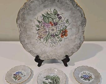 VTG Ninet Hand Painted Scalloped Plates with Gold Trim Flowers Gray Marble 4pc