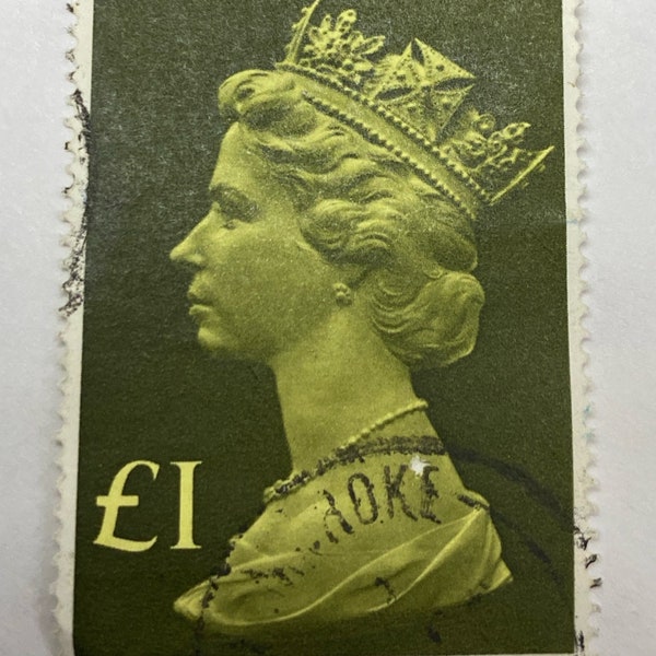 Queen Elizabeth- Great Britain Stamp  -1977 Queen Elizabeth II - QEII Large Machine Stamp 1 pound - Used- Stamp Collector