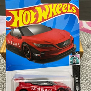 Hot Wheels Red Nissan Leaf Nismo RC_02 - Diecast Car NIB