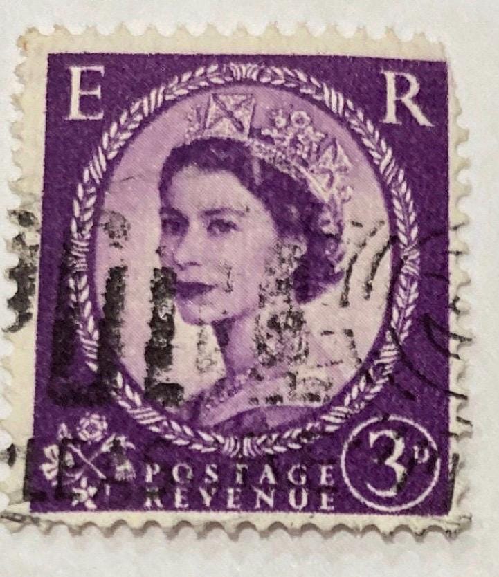 希少なヴィンテージ1957年エリザベス2世切手：パープル・ワイル