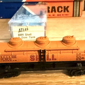 Ancienne voiture-citerne à 3 dômes Atlas N à l'échelle N - Modèle 1245