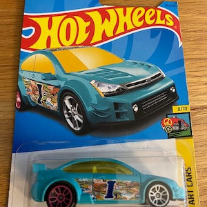 Hot Wheels- HW Art Cars 8/10 '08 Ford Focus 83/250 (BBHKH51)