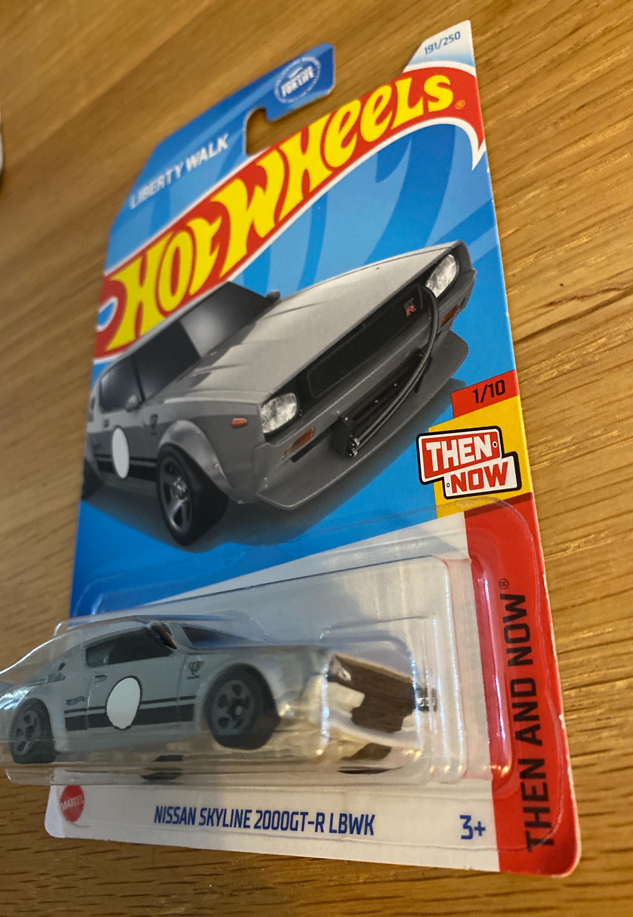 Hot Wheels 2024 Grey Liberty Walk Nissan Skyline 2000GT-R LBWK