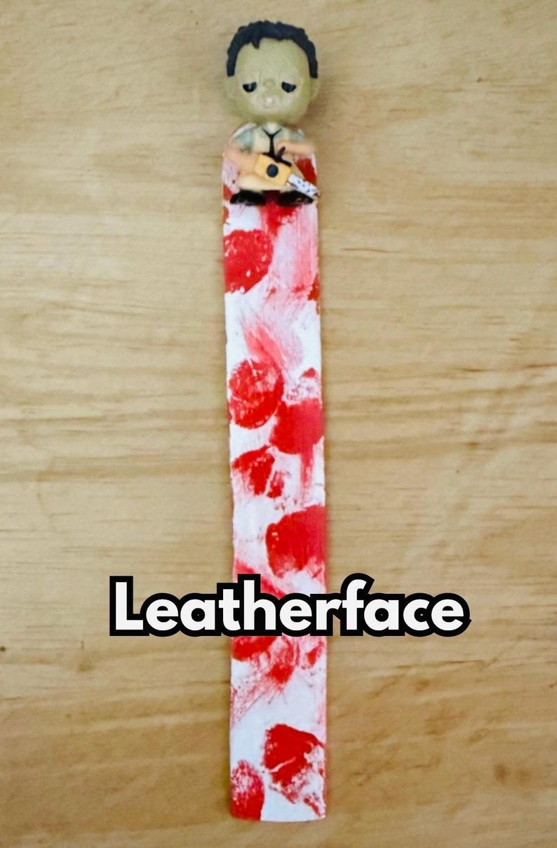 Marque-page horreur peint à la main - Chucky, Freddy Krueger, Jason Voorhees, Pennywise, Leatherface, oeuvre d'art de collection pour fans d'horreur Leatherface