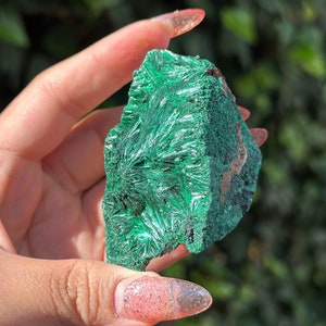 Malachite Raw Fibrous Malachite Free Form Free Form Malachite Raw for Heart Chakra MLF1