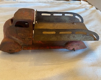 1930’s Pressed Steel Marx or Wyandotte Farm Truck Toy