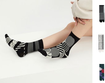 Maple Leaf|Abstract Pattern Toe Crew Socks