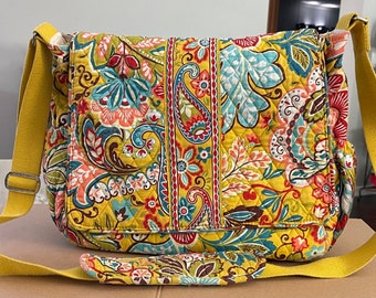 Vera Bradley Provencal Messenger Baby Diaper Bag Yellow  display picture 3