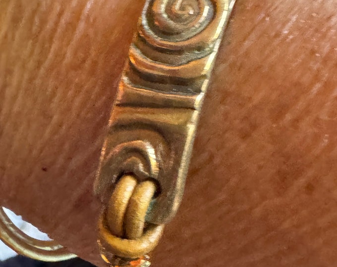 Bar Leather bracelet-bar bracelet-gold leather bracelet-gold magnetic closure with chain attached