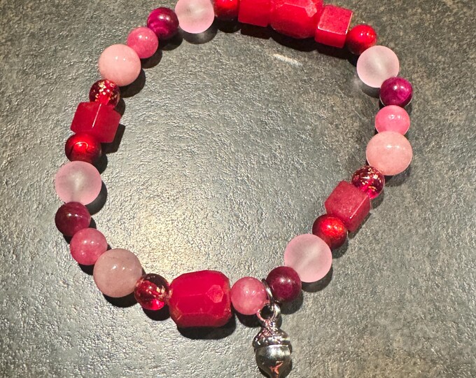 Red and pink matt glass beaded bracelet-Stretch Elastic bracelet-silver rhinestone beaded bracelet -size 7 1/2”