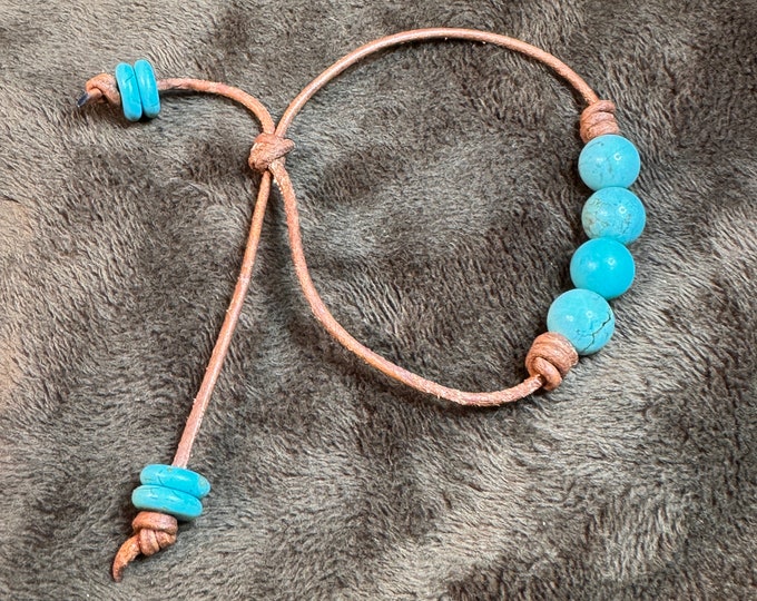 Patty-Knotted leather bracelet-Tan leather bracelet-bohemian bracelet -4 centered turquoise beaded bracelet-leather sliding knot closure.