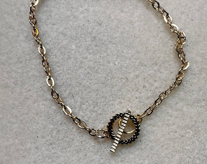 Gold link chain bracelet-toggle bar bracelet-Handmade gift for her-gifts