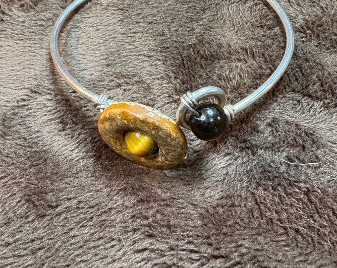 Silver wire bracelet-layered bracelet-lightweight bracelet-wire-wrapping bracelet-brown effervescent beads-Size 7”-12 gauge thickness