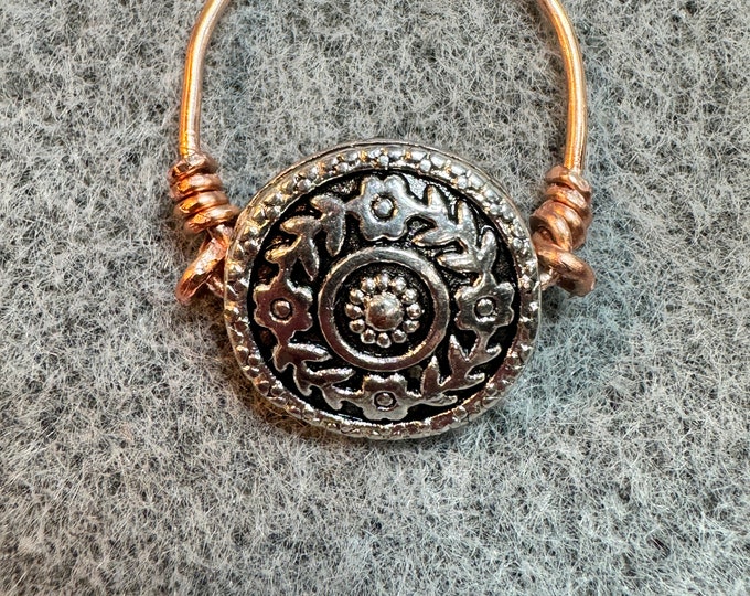 Gifts under 20 dollars-Medallion coin ring made of 18-gauge Copper wire size 8” with 14mm silver bead.