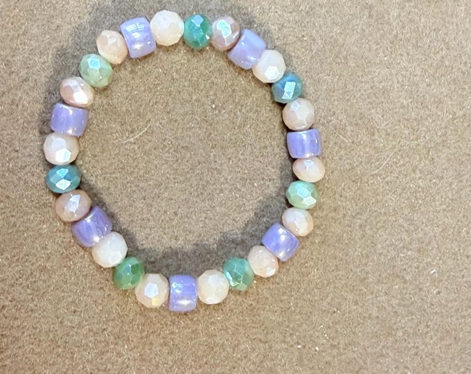 Crystal green, creme and lavendar glass beaded bracelet-slide on bracelet-elastic stretch bracelet-7 1/2”