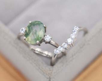 Natural Moss Agate engagement ring set, 14k gold unique oval ring set, Art Deco Cluster Diamond wedding Ring for women, Promise ring for her