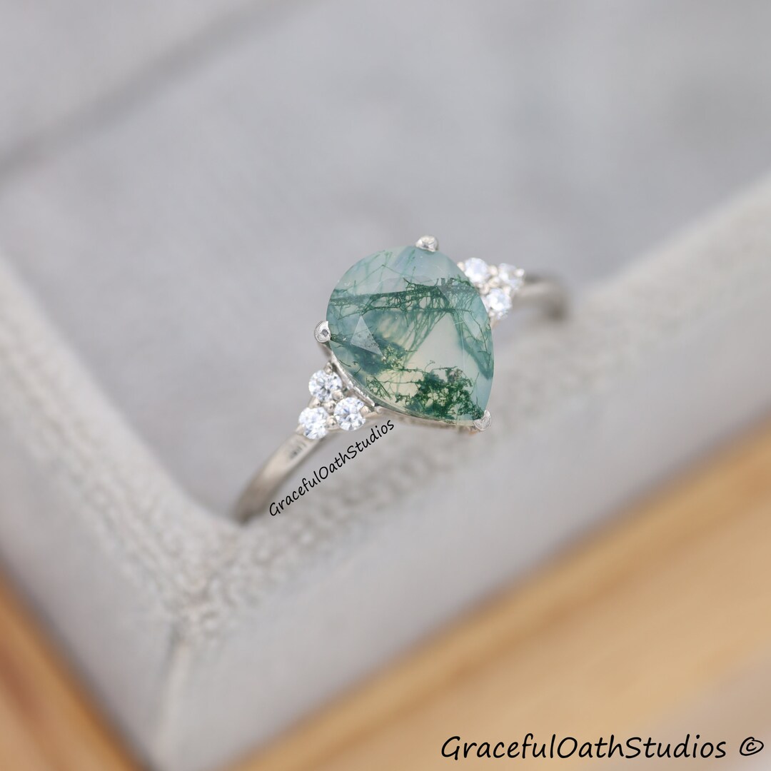 Moss Agate Tear Drop Engagement Ring for Women,14k Gold Unique Pear Engagement Ring, Promise