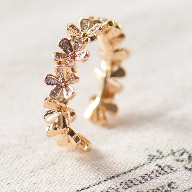 Gold Flower Ring - Etsy