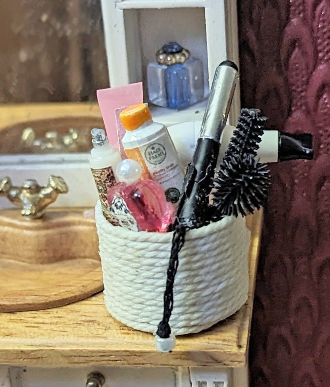Dollhouse Hair Care Basket Dollhouse Bathroom Accessories Miniature