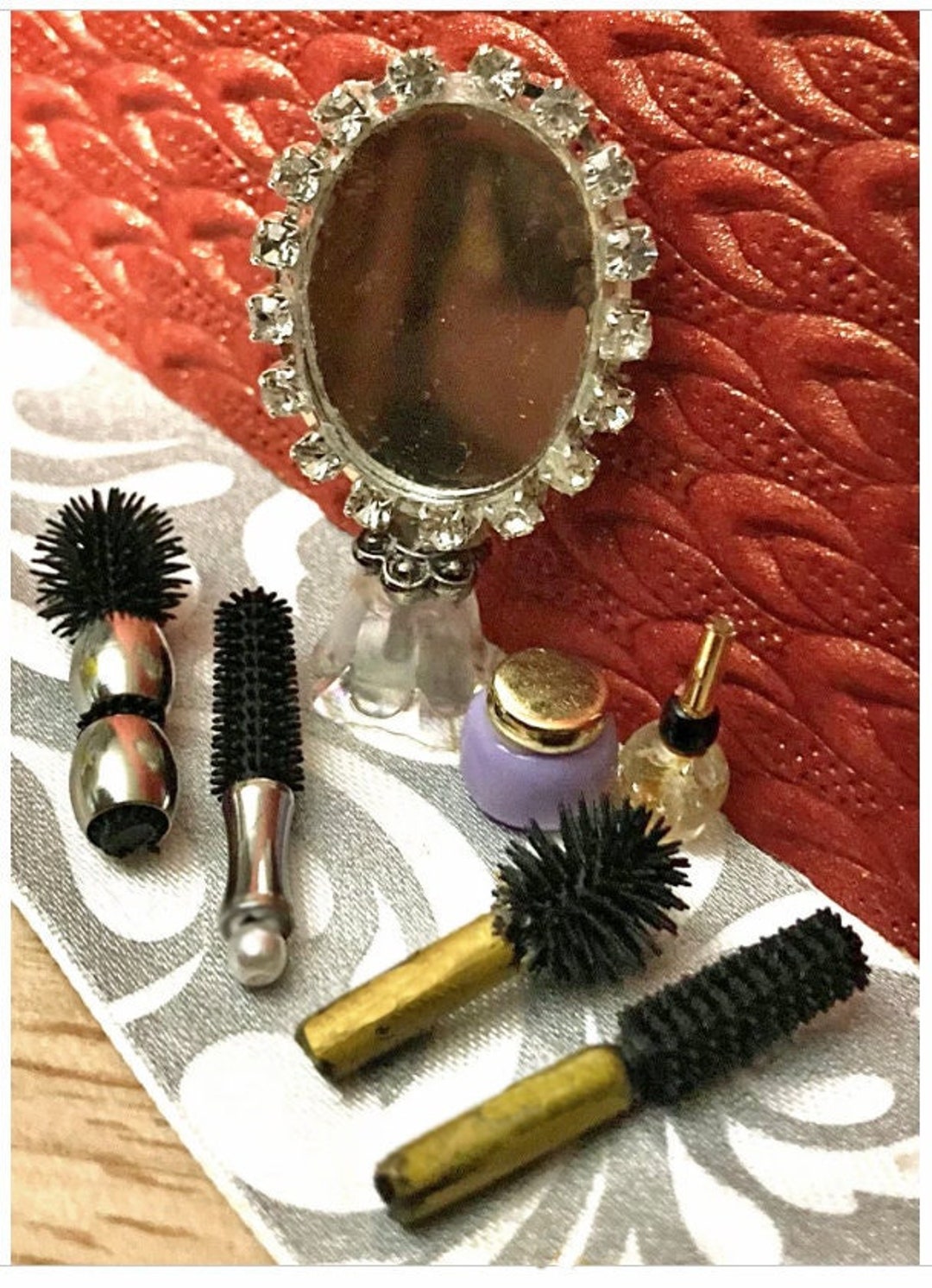 Dollhouse Hair Brushes Dollhouse Makeup Mirror Miniature Hair Care