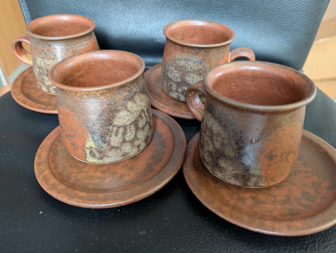 Diana Worthy Crich Pottery Cup & Side Plate: Russet Floral