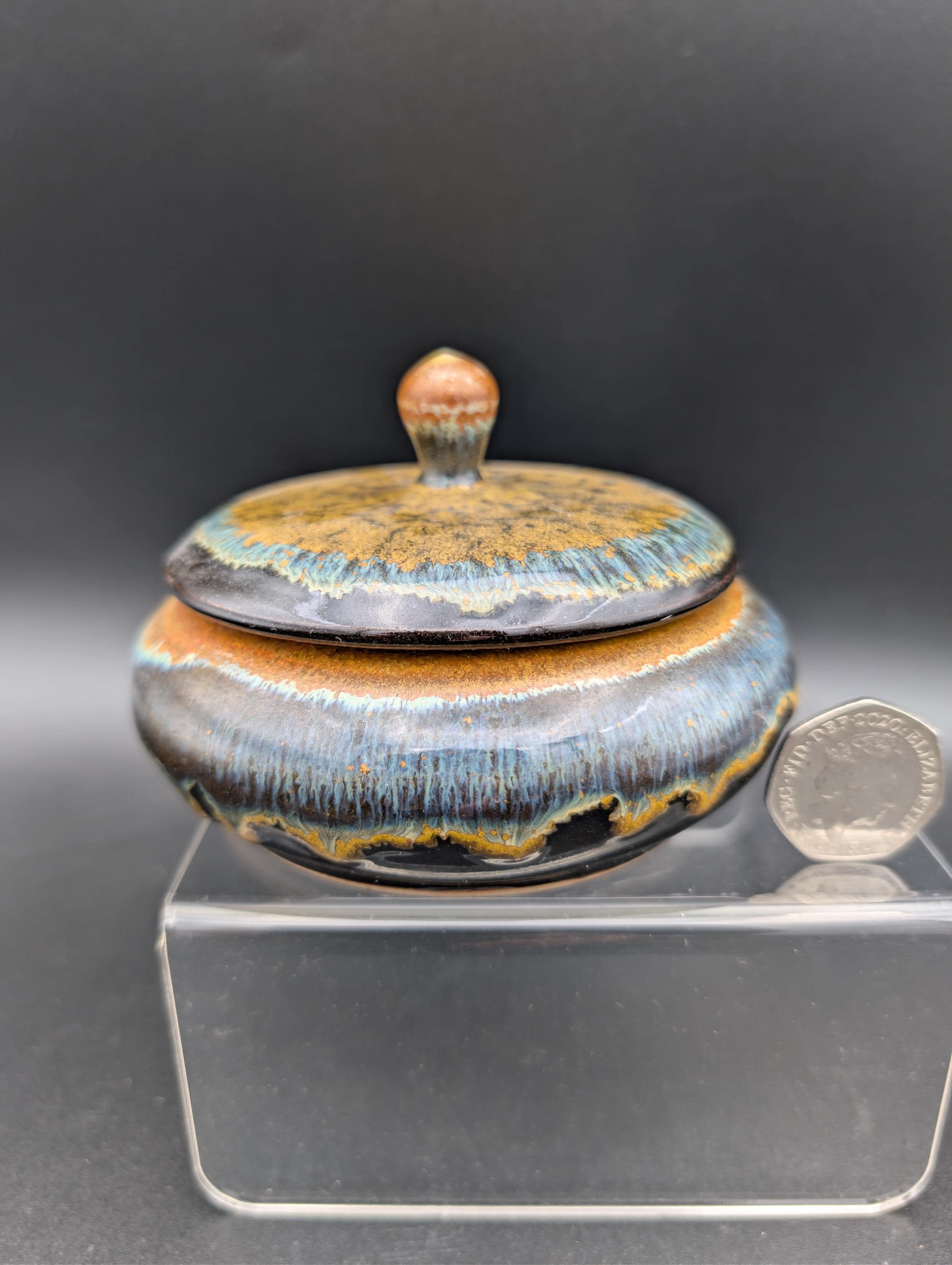 Tue Poulsen Keramik - Etsy Denmark