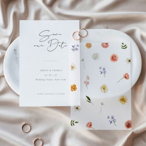 Modèle d'invitation réservez une date en vélin floral Invitation réservez une date moderne avec superposition de vélin Mariage de fleurs sauvages imprimable