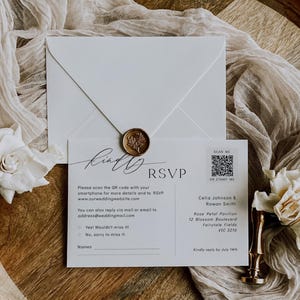 Cartão postal RSVP para envio por correio com código QR e local de carimbo, modelo RSVP minimalista moderno para impressão com caligrafia, download instantâneo editável