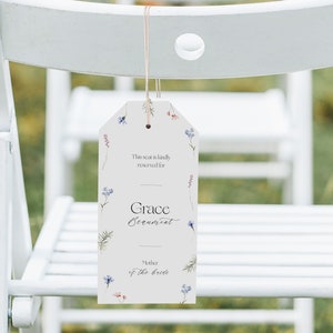 Modello di cartello per matrimonio con tag per posti a sedere riservati, elegante cartello floreale riservato per la famiglia, tag minimalista semplice, modifica in Corjl