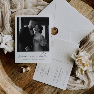 Modelo de convite de cartão postal com foto, anúncio de casamento moderno para envio por correio, salve nossa data minimalista, edite em Corjl
