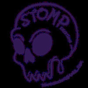 Puede incluir: Gráfico de calavera morado con la palabra "STOMP" en un círculo a su alrededor.