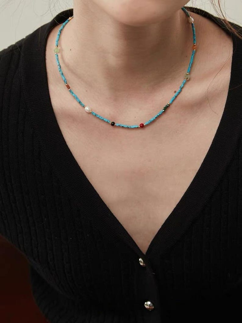 Collana Girocollo Boho In Pietre Naturali Turchesi - Perline Irregolari Chip, Chiusura A Aragosta, 15 Pollici