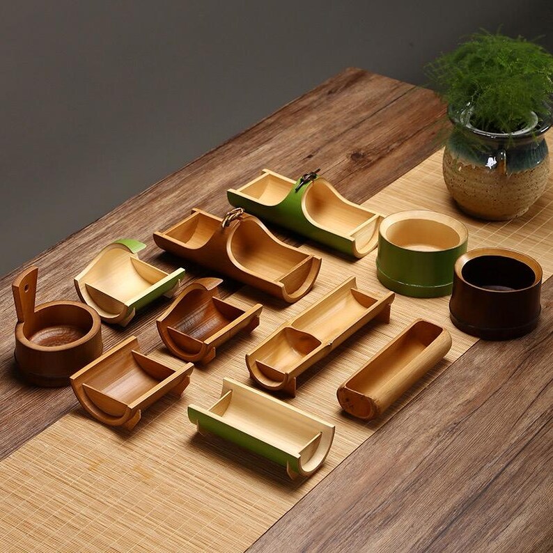Handcrafted natural bamboo serving plate