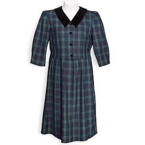 green emerald velvet dress Tawny Dress in Nocturne Plaid – Ivy City Co main image 1