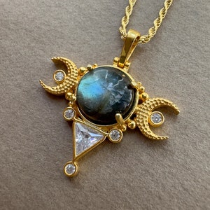 Labradorite Triple Moon Necklace, 925k Sterling Silver Moon and Crescents Necklace, Hecate&#39;s Symbol Goddess, Valentine&#39;s Day Gifts