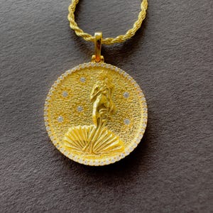 925k Silver Goddess Venus Necklace, Ancient Venus Medallion Pendant,Aphrodite Necklace, Greek Mythology Necklace,The Birth of Venus Pendant