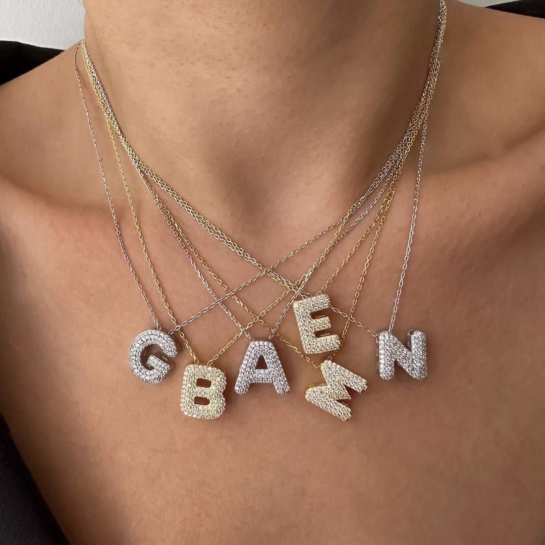 ネックレス・ペンダント Pave Puff Letter Necklace Bold Floating Pave Puff Initial Letter Necklace | Caitlyn