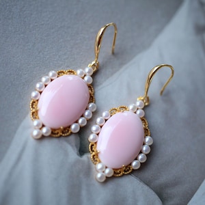 Genuine Pearl dangle earring 925 silver|Vintage Oval Pink Gemstone Jewelry|Unique Pearl Drop Women|Real pearl earring|Pink Queen Conch Shell