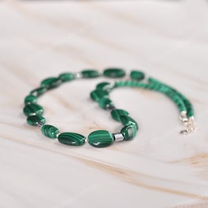 Natural Malachite Stacking necklace silver|Genuine Malachite choker necklace|Handmade vintage malachite necklace\Unique oval malachite